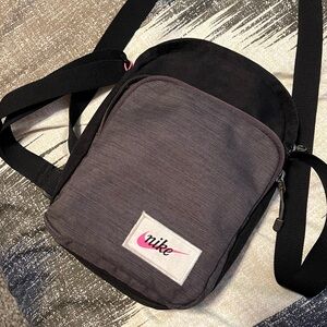 Nike crossbody bag